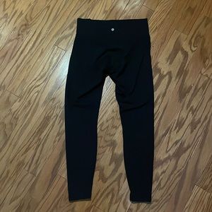 Lulu Lemon train high-rise tight pants. Medium